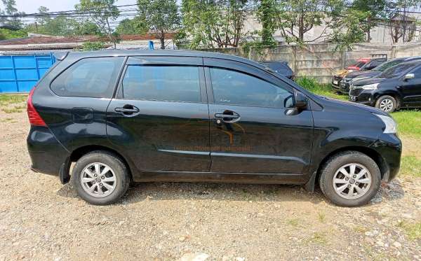 TOYOTA AVANZA 1.3 G