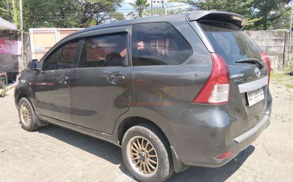 TOYOTA AVANZA