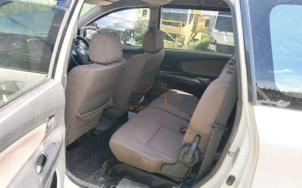 TOYOTA AVANZA 1.3 G