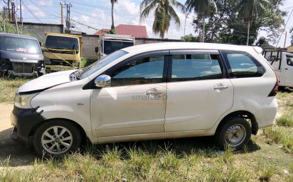 TOYOTA AVANZA 1.3 G