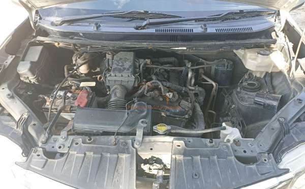 TOYOTA AVANZA