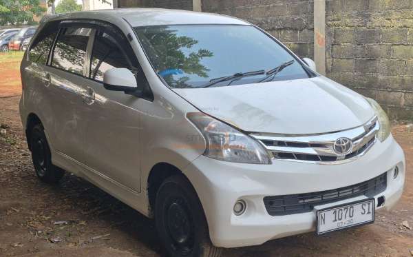 TOYOTA AVANZA E