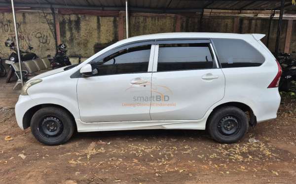 TOYOTA AVANZA E
