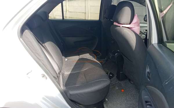 TOYOTA VIOS E