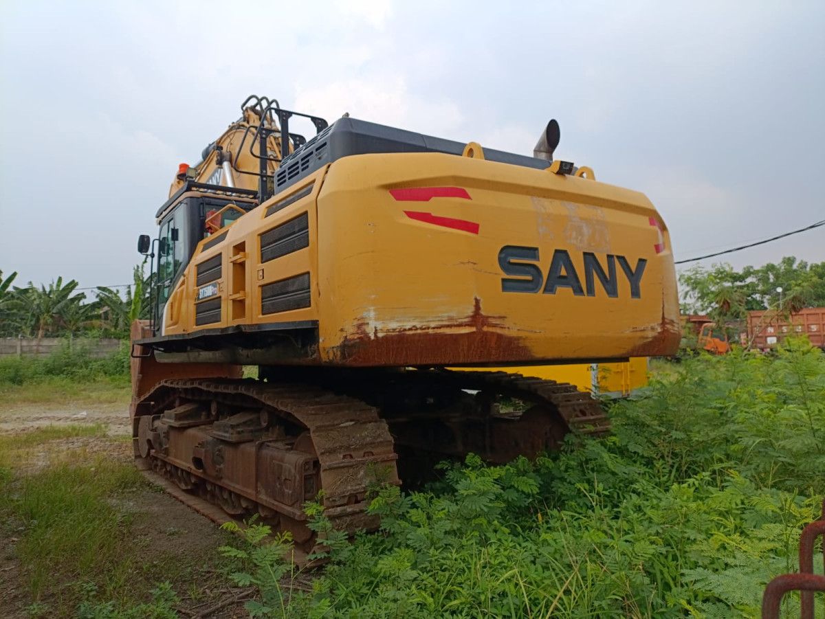SANY EXCAVATOR