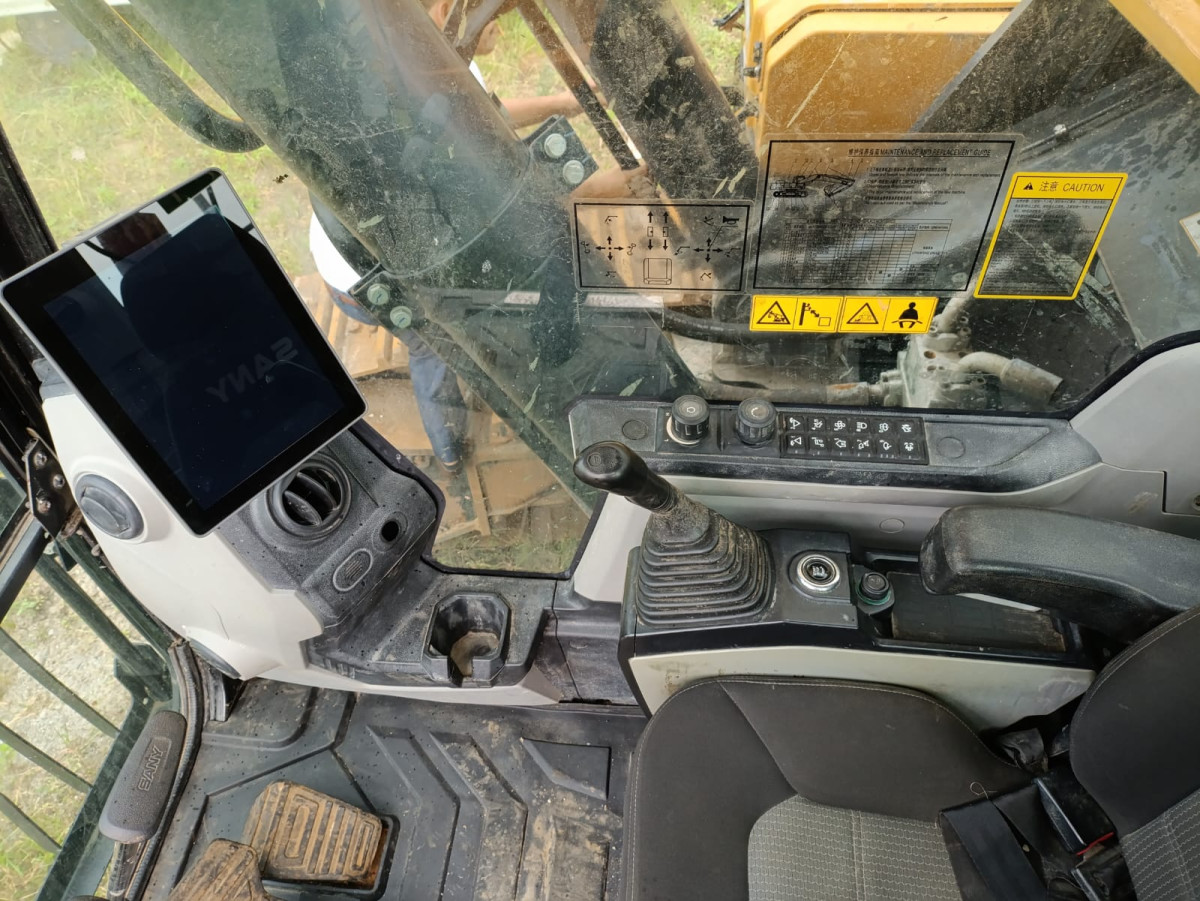 SANY EXCAVATOR