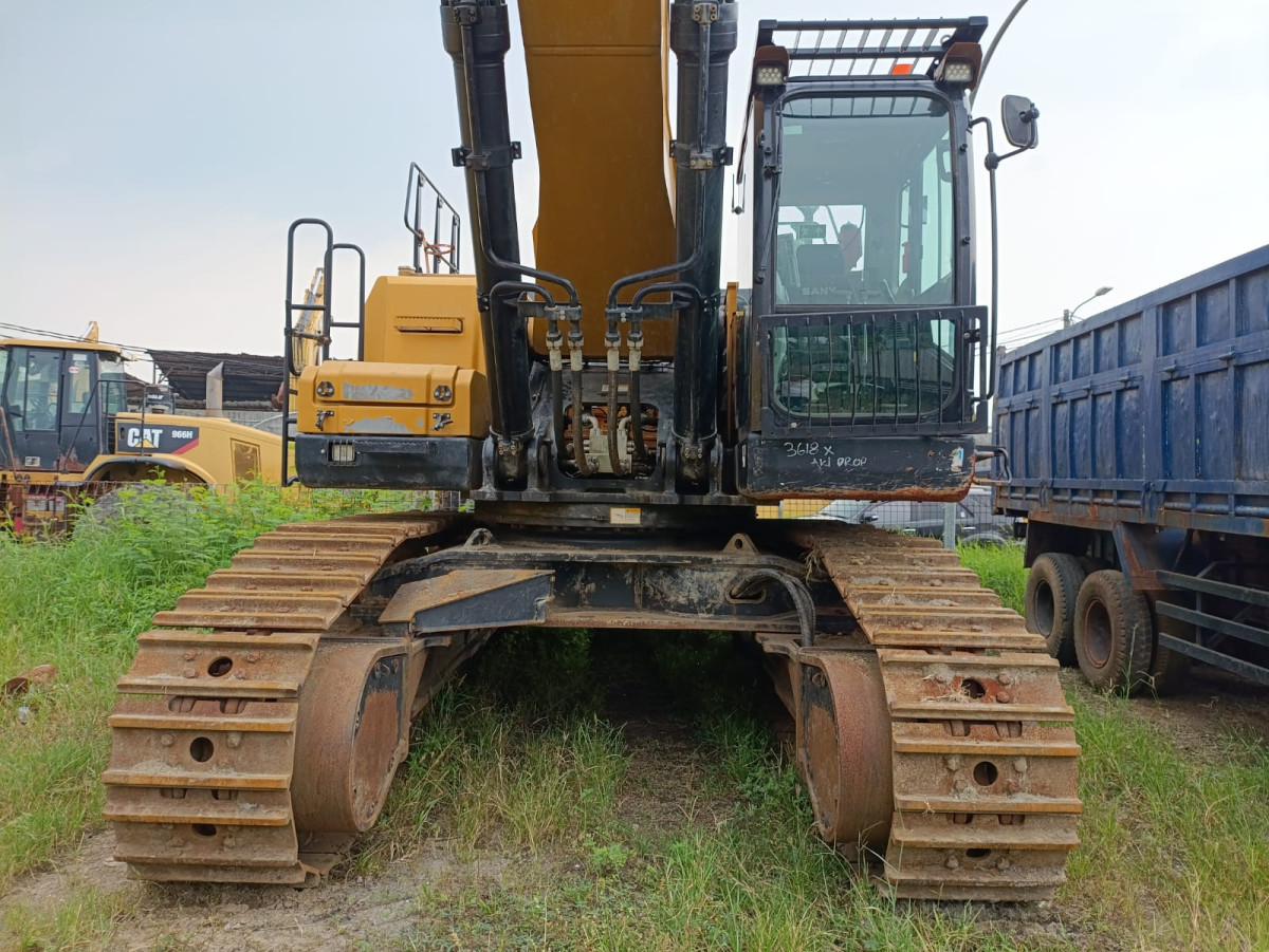 SANY EXCAVATOR
