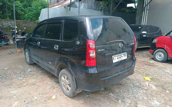 DAIHATSU XENIA