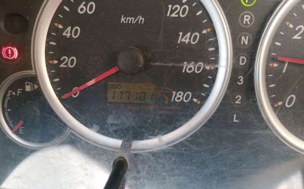 DAIHATSU XENIA