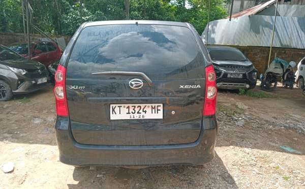 DAIHATSU XENIA
