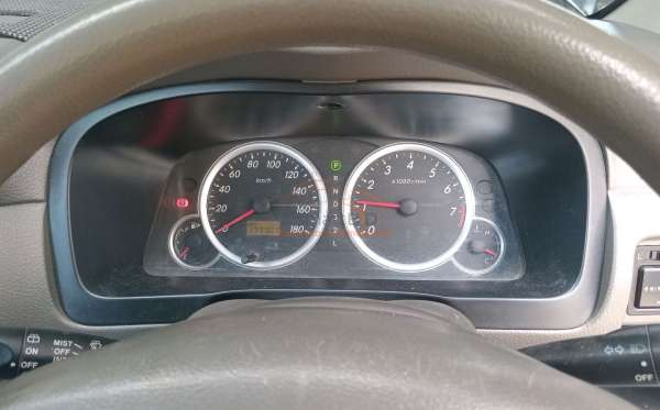 DAIHATSU XENIA