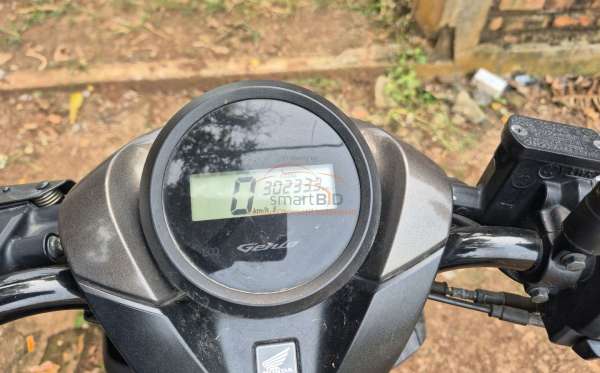 HONDA  GENIO