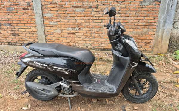 HONDA  GENIO