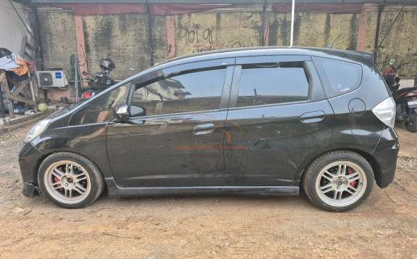 HONDA JAZZ GE8 1.5 E