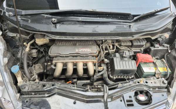 HONDA JAZZ GE8 1.5 E