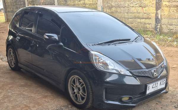 HONDA JAZZ GE8 1.5 E