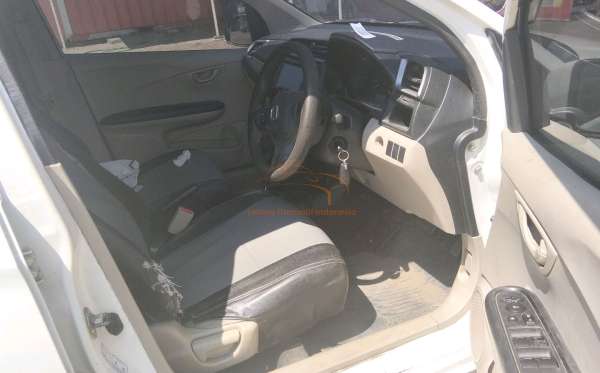 HONDA MOBILIO DD4 1.5E