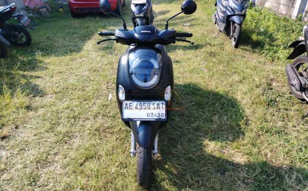 HONDA SCOOPY PRESTIGE