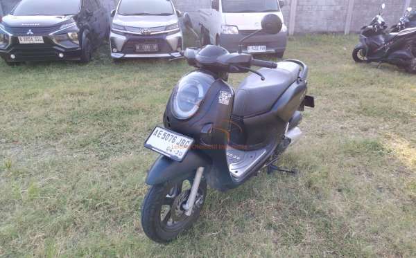 HONDA SCOOPY PRESTIGE