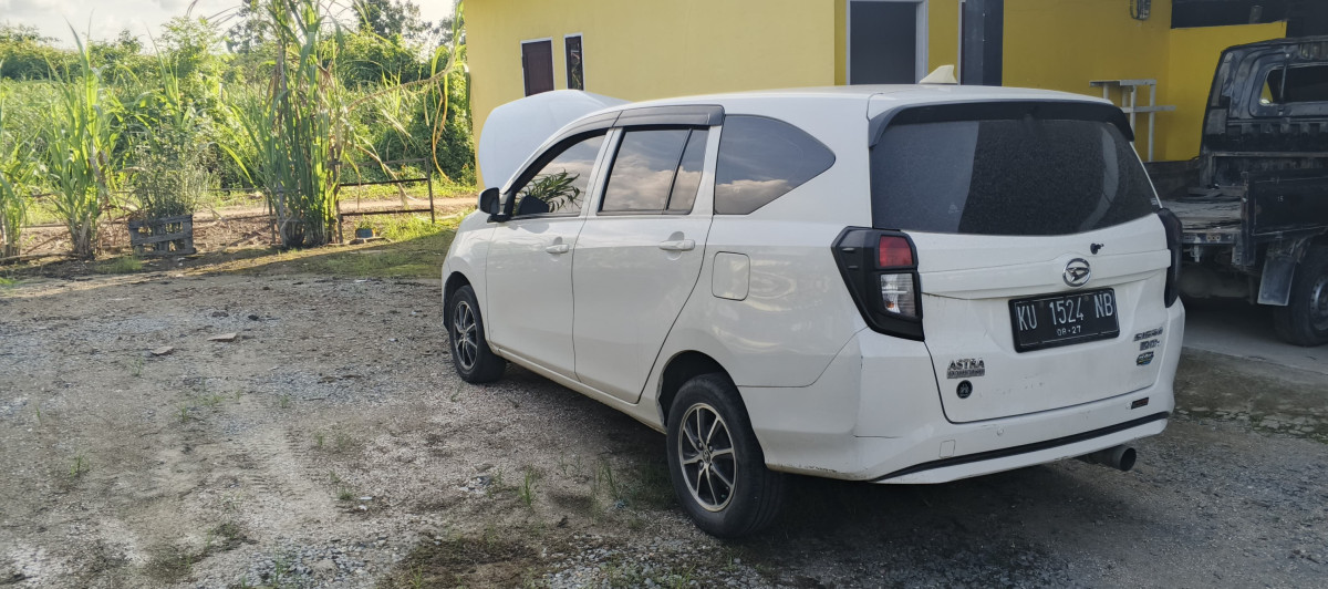 DAIHATSU  SIGRA  1.2 X