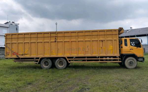 MITSUBISHI FN 61 FL HD R 6X2
