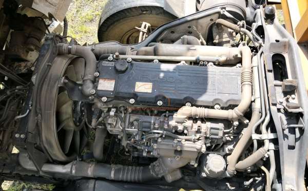 MITSUBISHI FN 61 FL HD R 6X2
