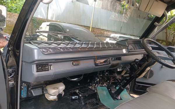 MITSUBISHI L300 PU FB-R (4X2)