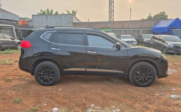 NISSAN X TRAIL 2.5