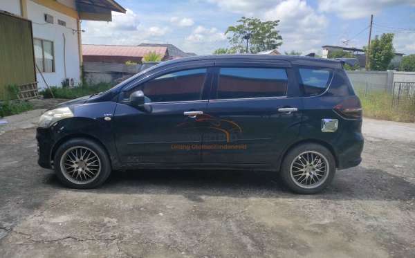 SUZUKI ERTIGA