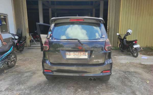 SUZUKI ERTIGA