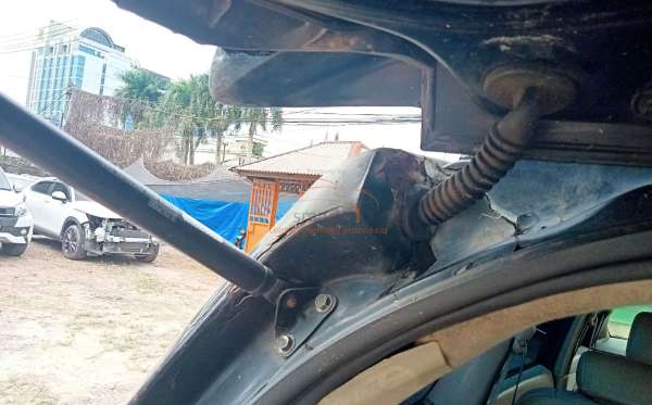 TOYOTA  KIJANG  INNOVA E STD