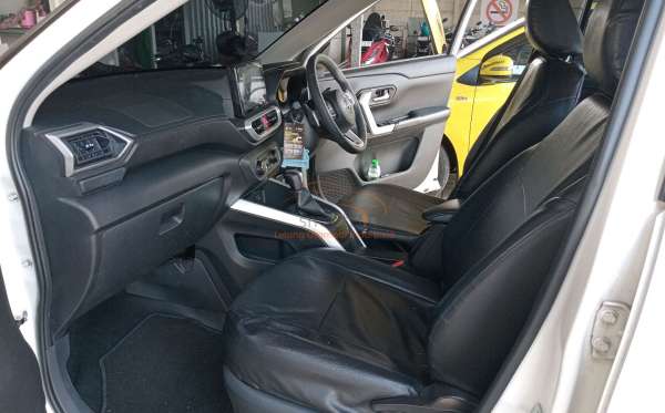 TOYOTA RAIZE S