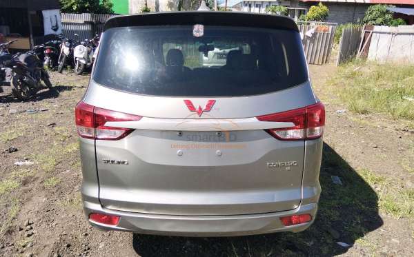 WULING CONFERO