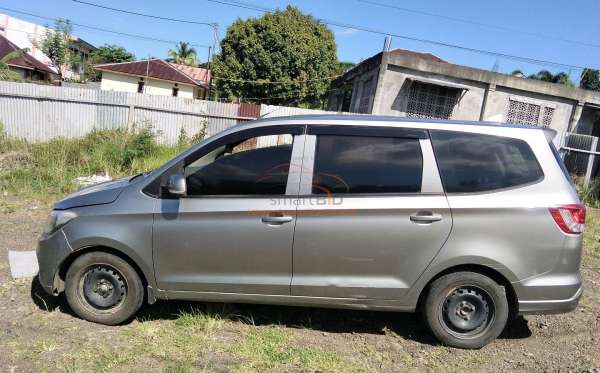 WULING CONFERO