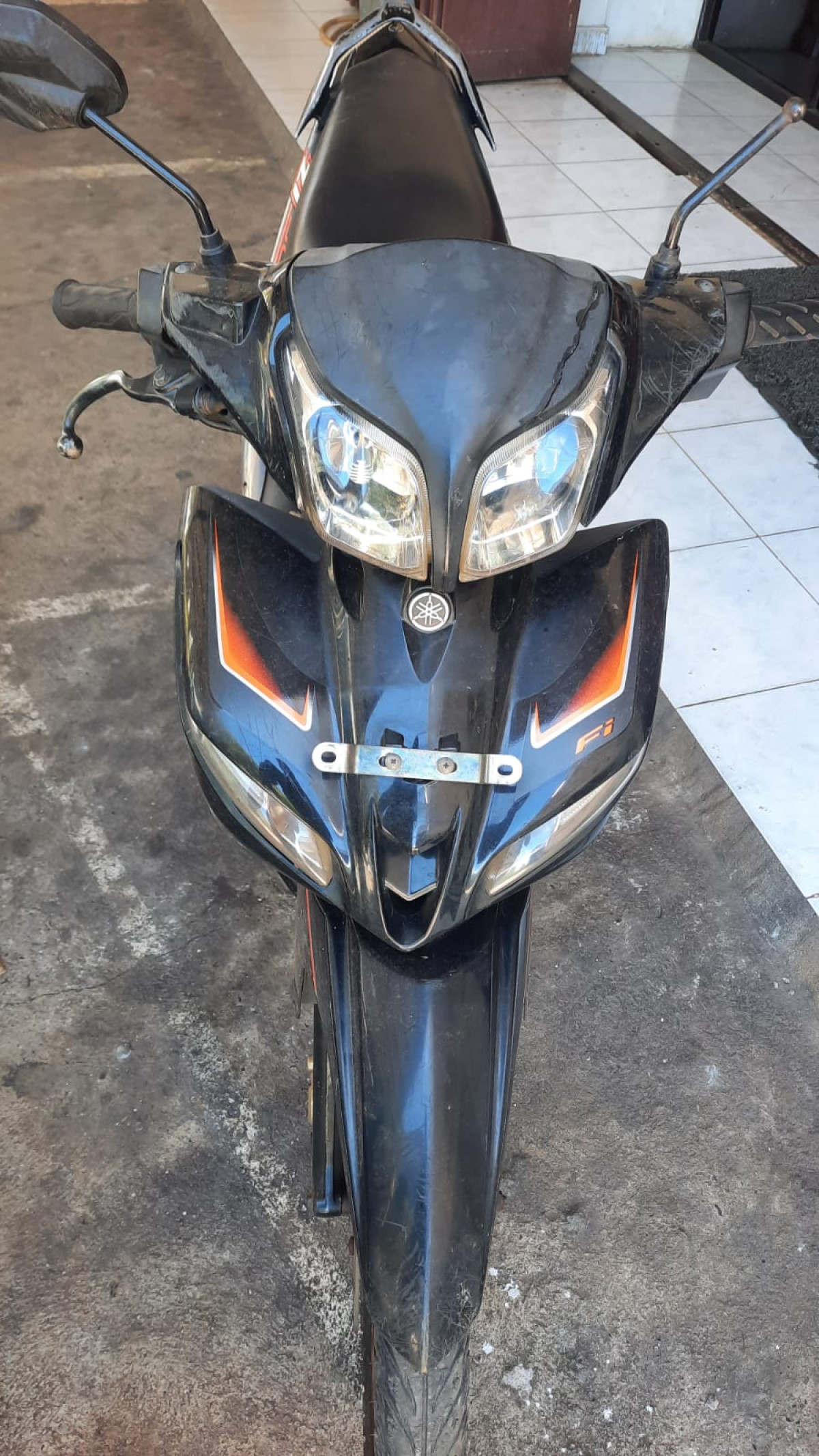 YAMAHA JUPITER Z1 CW