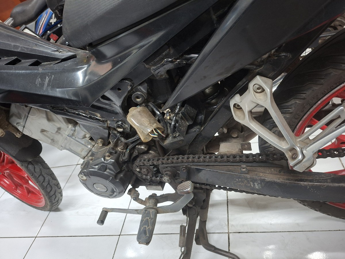HONDA SONIC 150 R