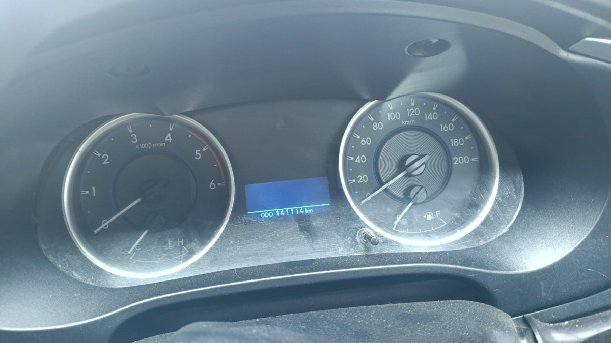 TOYOTA  HILUX  2.4G DC 4X4