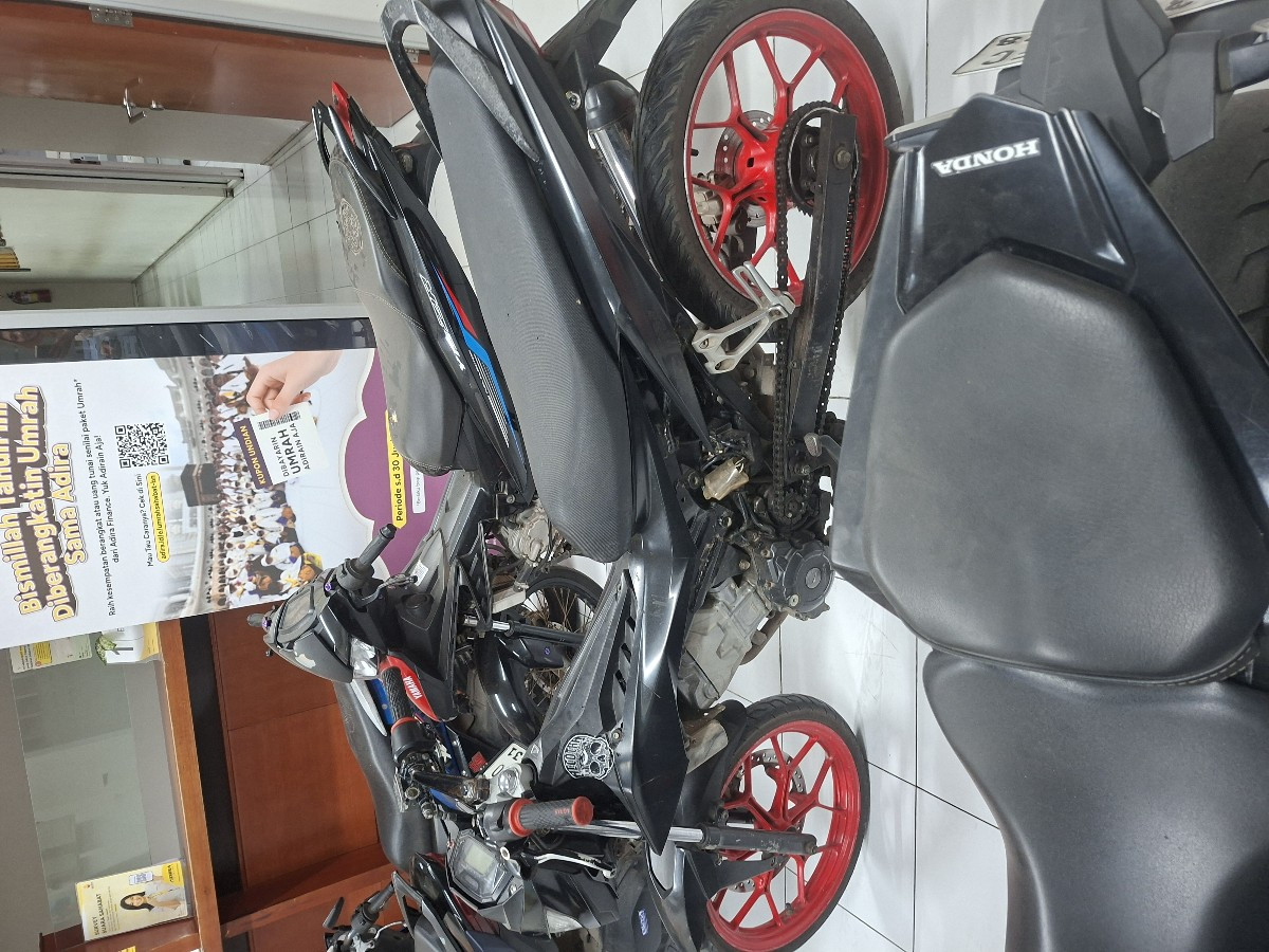 HONDA SONIC 150 R