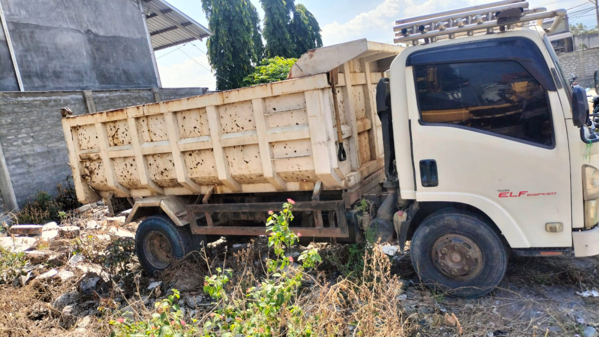ISUZU  NMR 71 HD