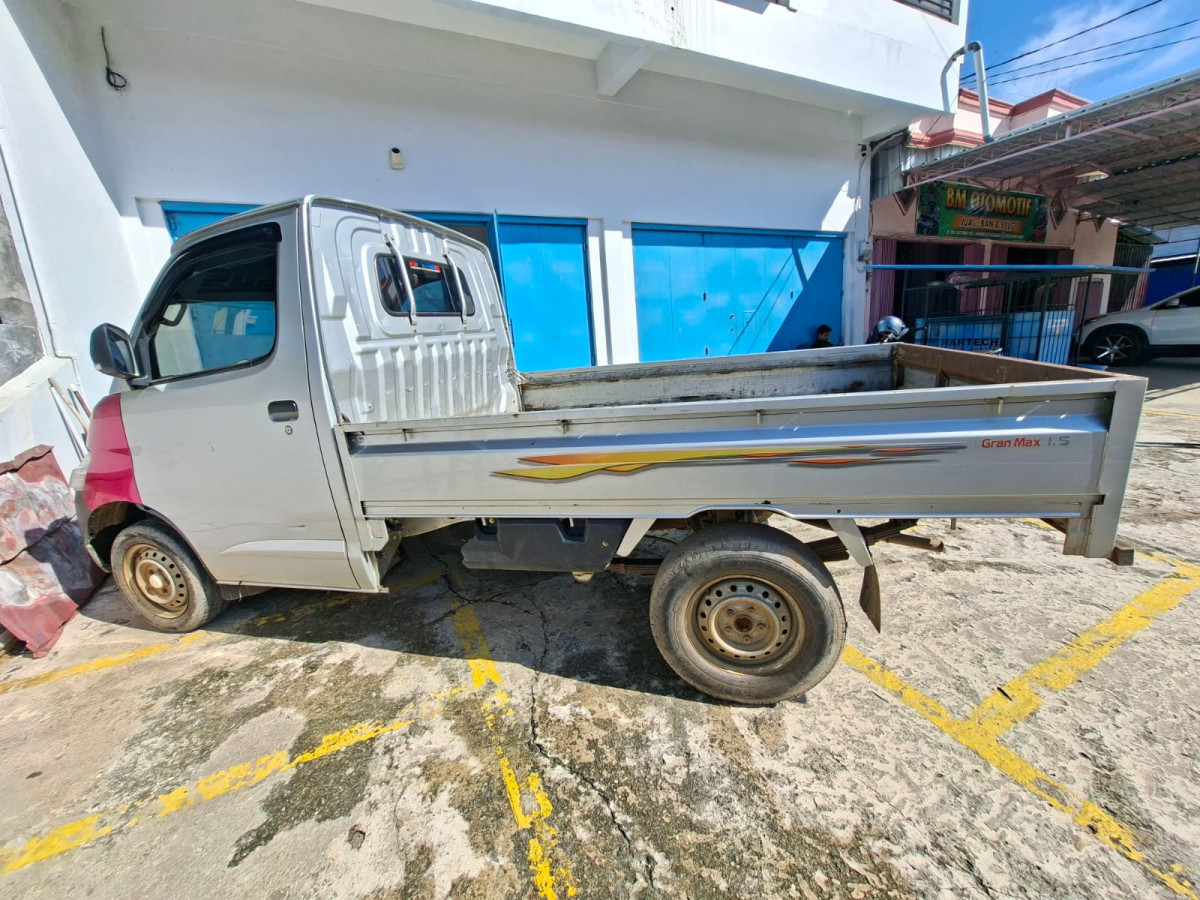 DAIHATSU GRAN MAX GRAN MAX PICK-UP 1.5
