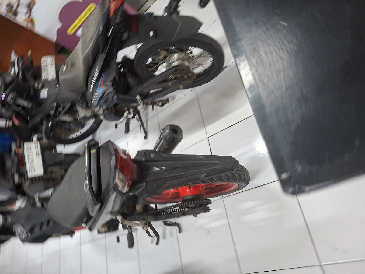 HONDA SONIC 150 R