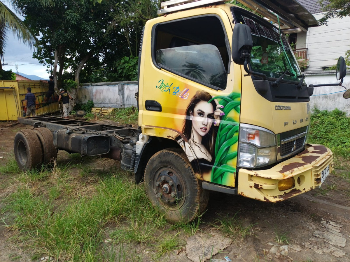 MITSUBISHI  FE  SUPER