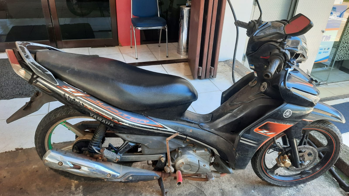 YAMAHA JUPITER Z1 CW