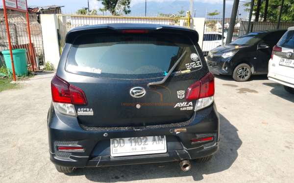 DAIHATSU AYLA 1.2R