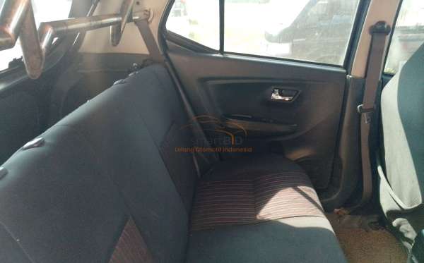 DAIHATSU AYLA 1.2R