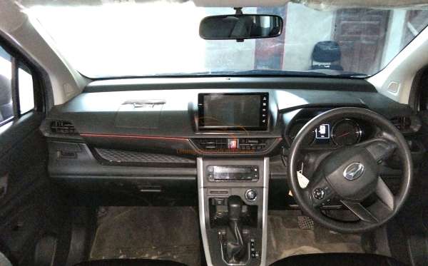 DAIHATSU XENIA R