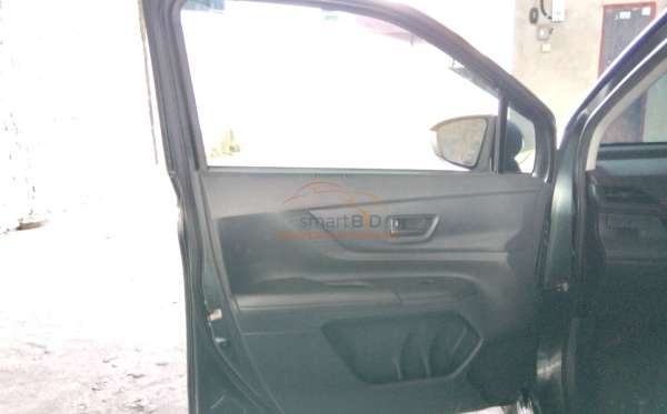 DAIHATSU XENIA R