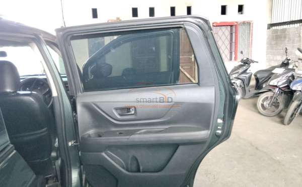 DAIHATSU XENIA R