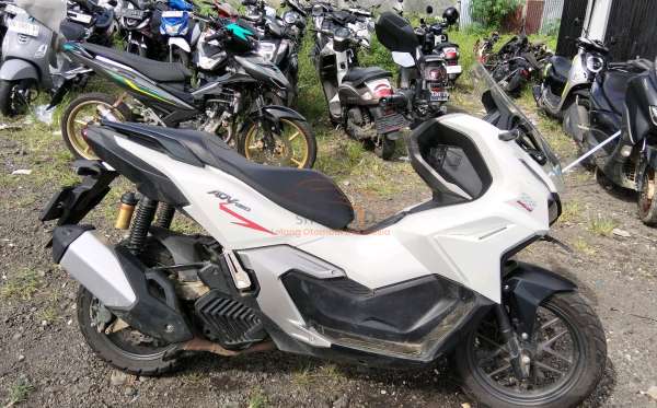 HONDA ADV 160 CBS