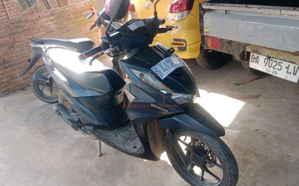 HONDA  BEAT